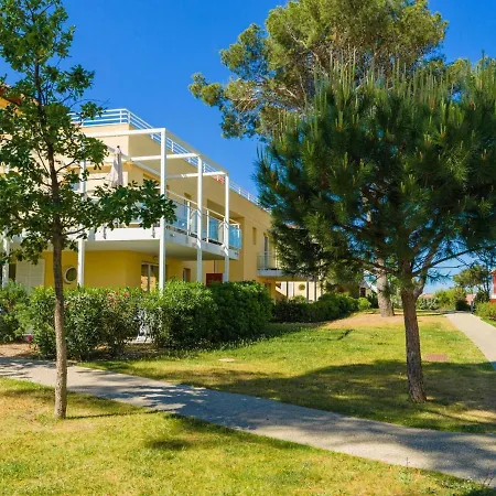 Apartment In Le Brusc Near Sandy Beach