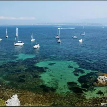 Apartment In Le Brusc Near Sandy Beach *